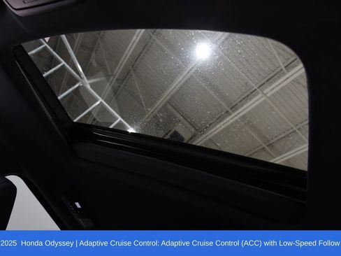 Used 2025 Honda Odyssey Sport-L image 24