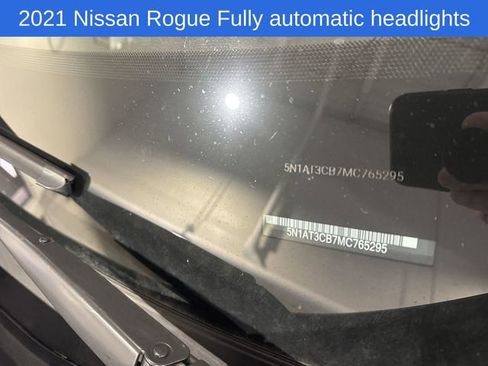 Used 2021 Nissan Rogue SL image 30