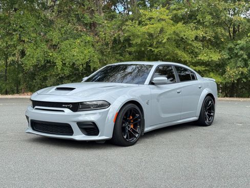 Used 2022 Dodge Charger SRT Hellcat w/ Harman/Kardon Audio Group image 4