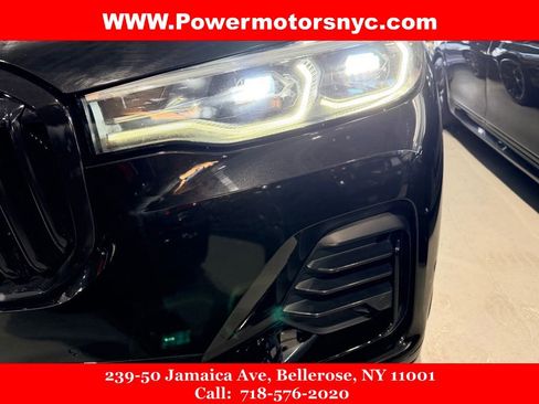 Used 2021 BMW X7 xDrive40i w/ Premium Package AWD/4WD image 9