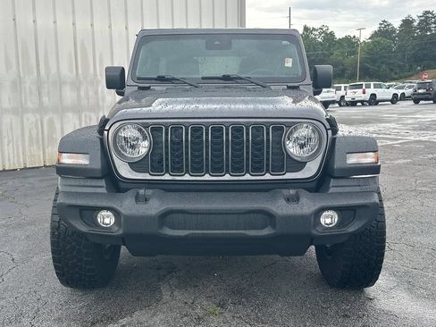 Used 2025 Jeep Wrangler Unlimited Sport AWD/4WD image 3