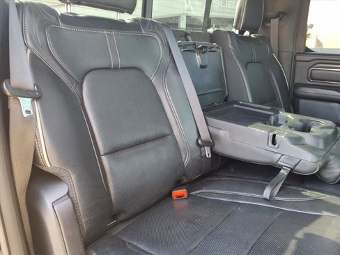 Used 2020 RAM 1500 Limited w/ Black Appearance Package image 15