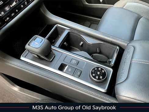 Certified 2022 Nissan Pathfinder SL image 17