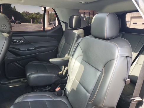 Used 2020 Chevrolet Traverse Premier w/ Redline Edition AWD/4WD image 32