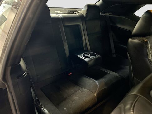 Used 2022 Dodge Challenger R/T w/ Plus Package image 26