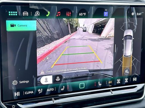 New 2026 Volkswagen Tiguan SE image 18