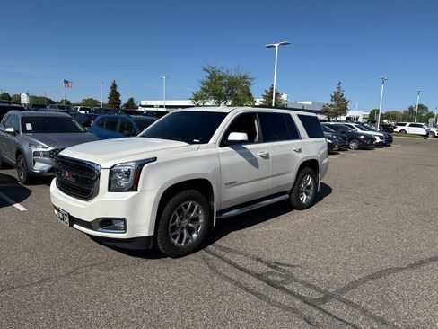 Used 2015 GMC Yukon SLT w/ Open Road Package AWD/4WD image 3