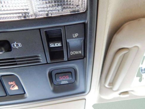 Used 2012 Toyota 4Runner Limited image 36