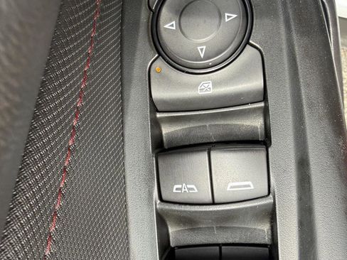Used 2021 Chevrolet TrailBlazer RS w/ Sun and Liftgate Package AWD/4WD image 14