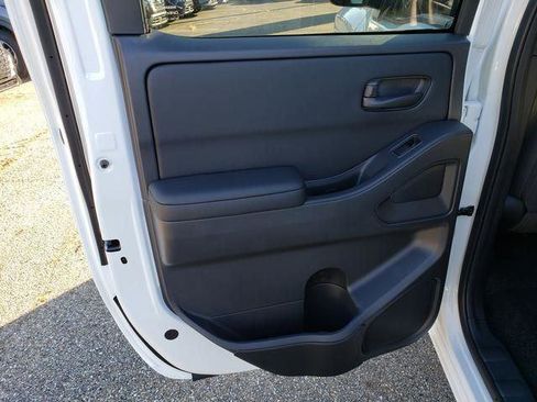 New 2026 Nissan Frontier SV w/ Tow Package AWD/4WD image 14