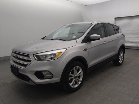 Used 2019 Ford Escape SE AWD/4WD image 2