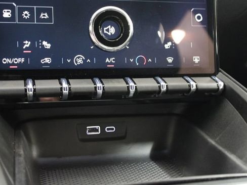 New 2026 GMC Terrain Elevation w/ Black Edition image 32