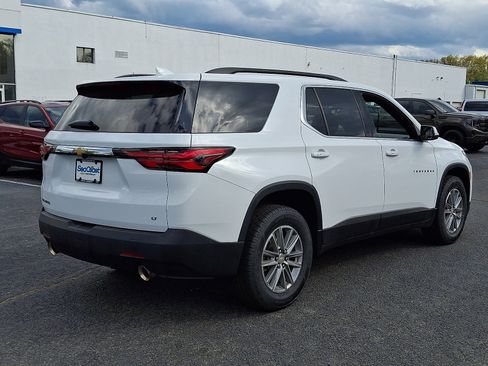 Certified 2023 Chevrolet Traverse LT FWD image 7