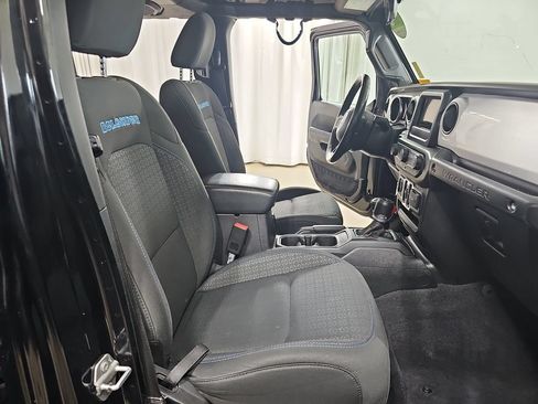 Used 2021 Jeep Wrangler Unlimited Sport AWD/4WD image 13