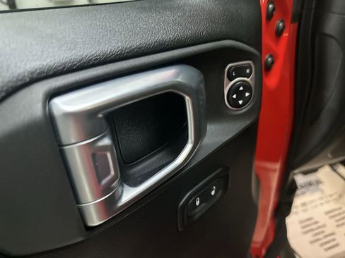 Used 2021 Jeep Wrangler Unlimited Sport w/ Sun And Sound Package AWD/4WD image 17