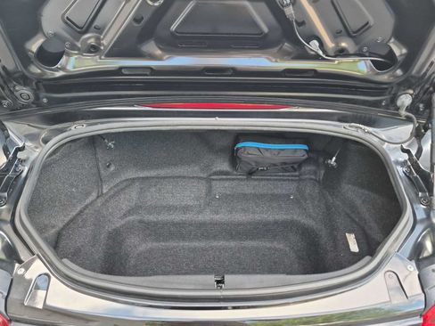 Used 2021 MAZDA MX-5 Miata Grand Touring RWD image 32