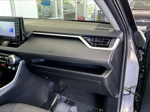 Used 2021 Toyota RAV4 XLE w/ XLE Grade Weather Package FWD image 26