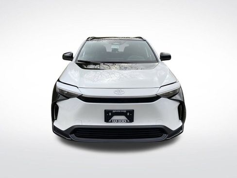Used 2024 Toyota bZ4X XLE image 11