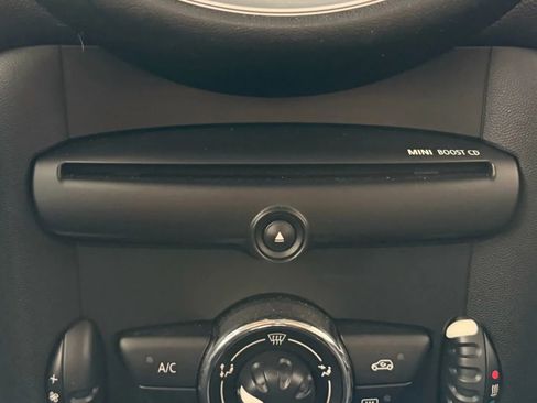 Used 2013 MINI Cooper S image 17