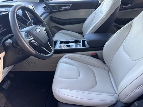 Used 2021 Ford Edge Titanium w/ Equipment Group 301A image 9