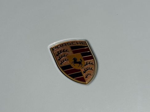 Certified 2022 Porsche Taycan GTS image 29