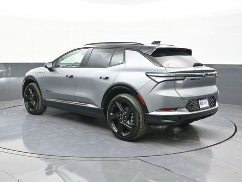 New 2026 Chevrolet Equinox EV RS image 9