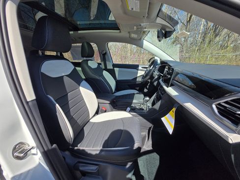 New 2026 Volkswagen Taos SEL AWD/4WD image 10
