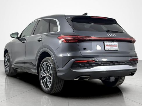 Used 2025 Audi Q5 Premium Plus w/ Premium Plus AWD/4WD image 3