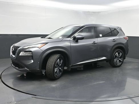 Used 2023 Nissan Rogue SL w/ SL Premium Package FWD image 23