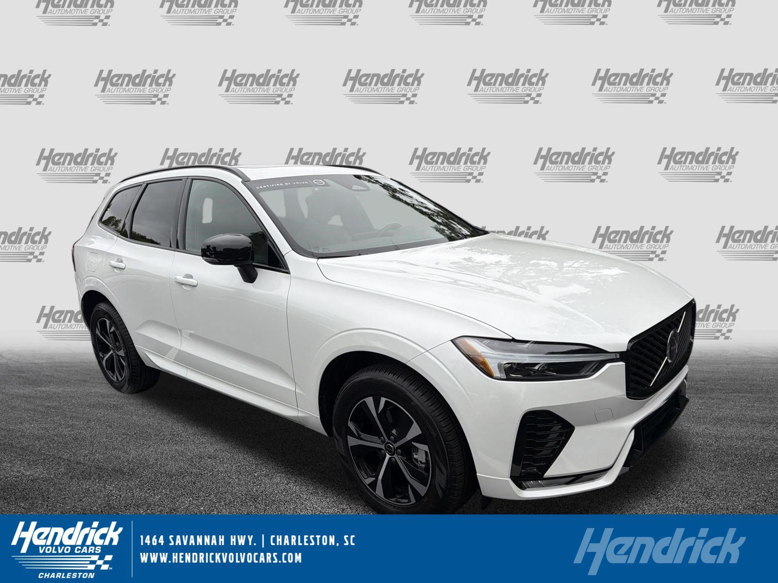 Certified 2026 Volvo XC60 B5 Core AWD/4WD image 1