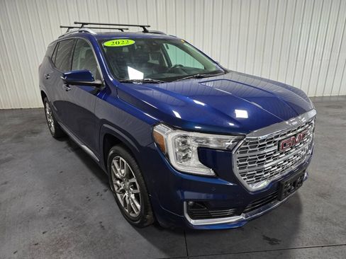 Used 2022 GMC Terrain Denali w/ Denali Premium Package AWD/4WD image 2
