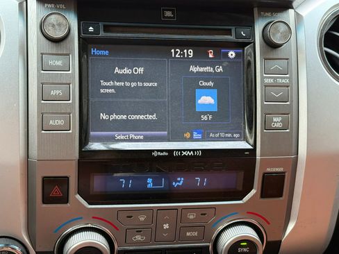 Used 2014 Toyota Tundra 1794 Edition image 28