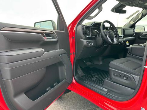 New 2026 GMC Sierra 1500 Elevation image 19