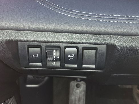 Used 2025 Subaru Outback Touring XT image 28