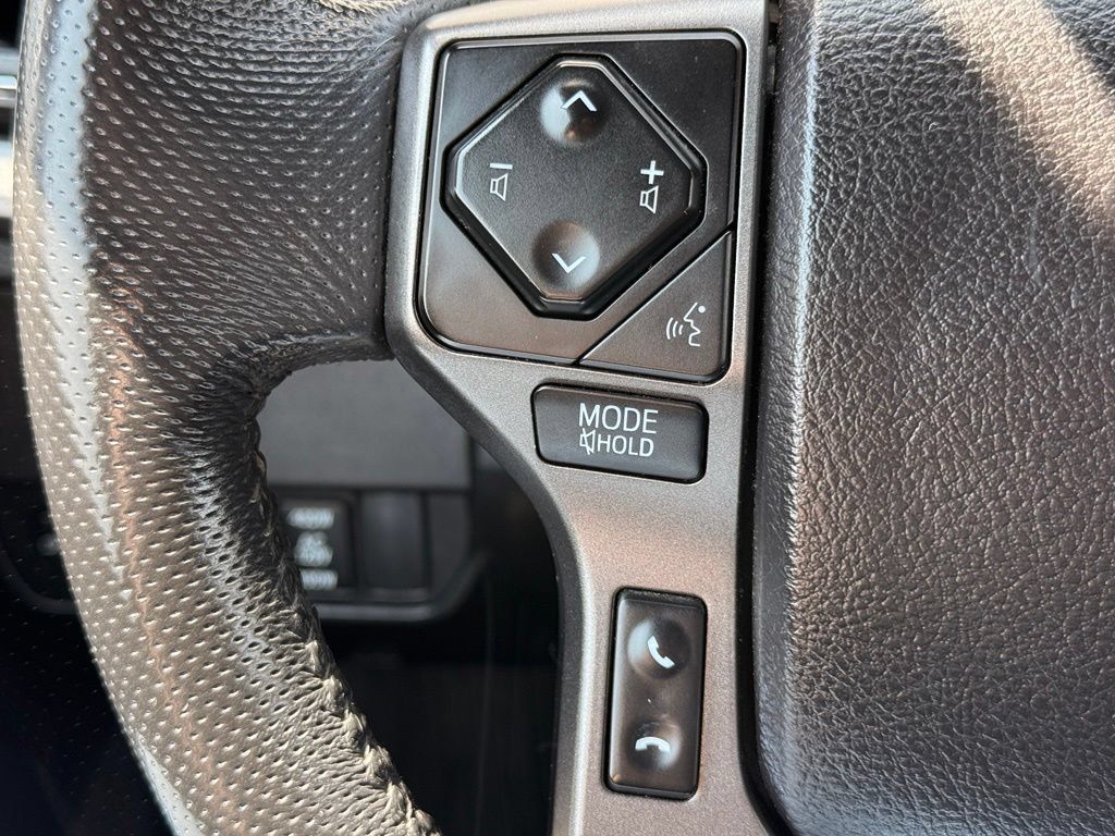 Used 2021 Toyota Tacoma TRD Off-Road w/ TRD Premium Off Road Package AWD/4WD image 28