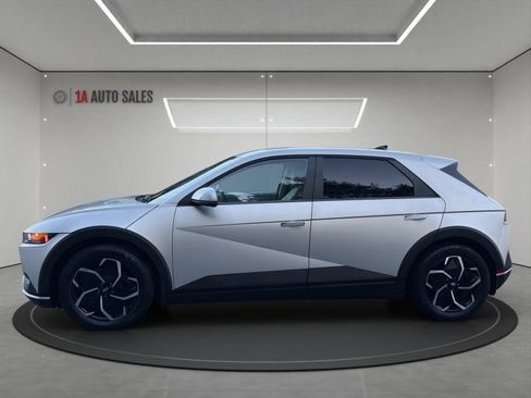 Used 2023 Hyundai Ioniq 5 SEL image 2