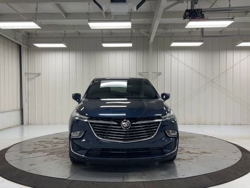 Used 2023 Buick Enclave Essence w/ Experience Buick Package image 3