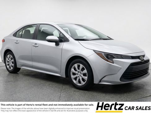 Used 2025 Toyota Corolla LE image 1