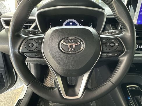 Used 2023 Toyota Corolla XSE image 11