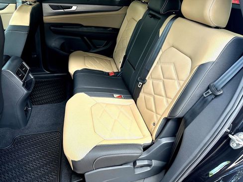 New 2026 Volkswagen Atlas Cross Sport SE FWD image 22