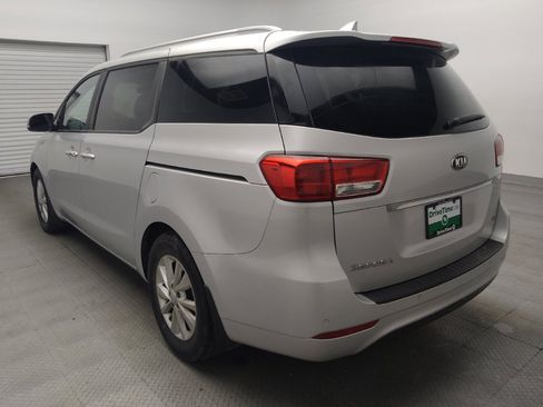 Used 2018 Kia Sedona LX w/ LX Essentials Premium Package FWD image 5