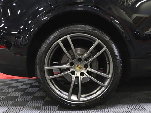 Used 2019 Porsche Cayenne S image 78