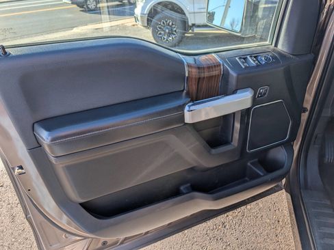 Used 2016 Ford F150 Lariat image 34