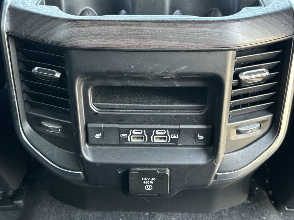 Used 2026 RAM 1500 Laramie AWD/4WD image 28