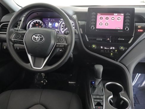 Used 2022 Toyota Camry LE AWD/4WD image 2