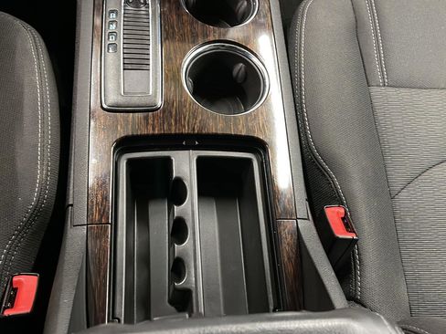 Used 2016 Chevrolet Traverse LT w/ Style and Technology Package image 20