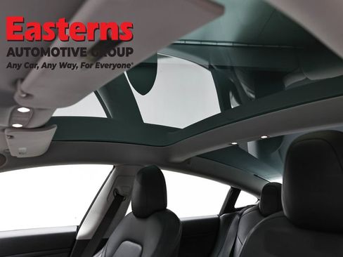 Used 2020 Tesla Model 3 Standard Range Plus image 31