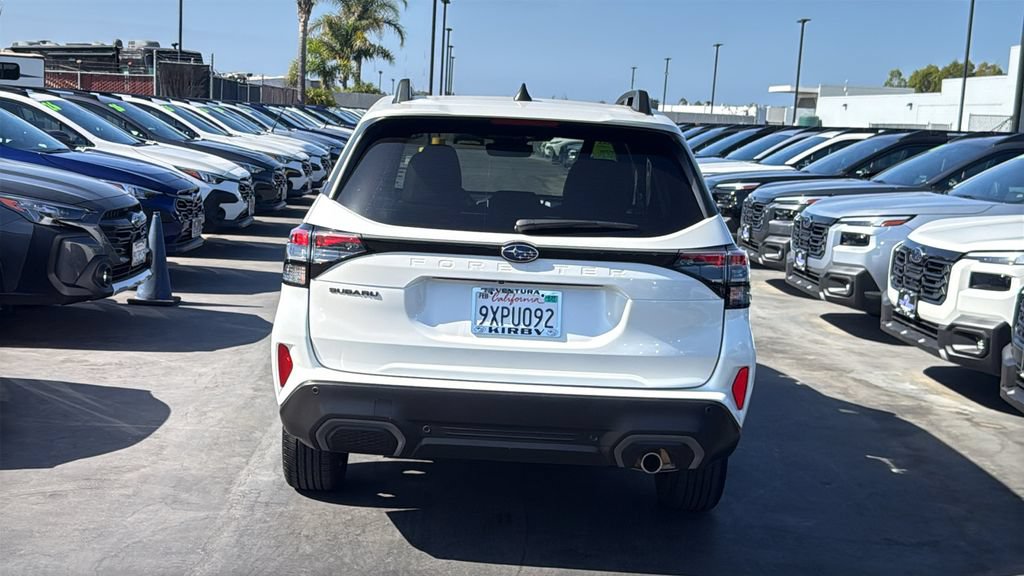 Used 2025 Subaru Forester Limited AWD/4WD image 5