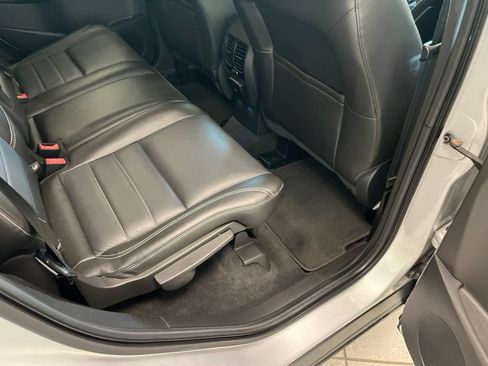 Used 2015 Ford Escape Titanium AWD/4WD image 19