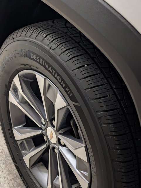 Used 2026 Chevrolet Equinox LT w/ Convenience Package II FWD image 5